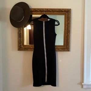 Black dress full white zipper in back